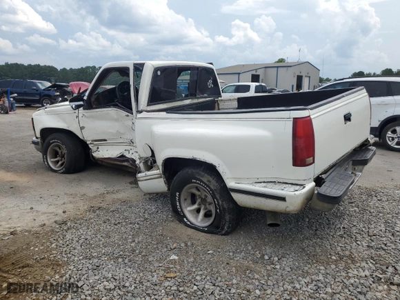 1988 Chevrolet C/K 1500 with VIN 1GCDC14Z4JZ180118, listed as a Copart auction lot 63988084 with 45,030 mi miles and Salvage Title. Bid and sale history available at carsss.com. Image 2.