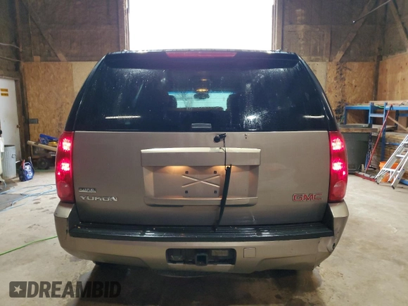 2007 GMC Yukon SLT with VIN 1GKFK13007R374138, listed as a Copart auction lot 53210325 with 230,378 mi miles and Clean Title. Bid and sale history available at carsss.com. Image 6.