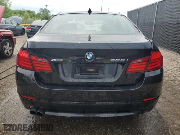 2013 BMW 5 Series 528i xDrive with VIN WBAXH5C59DDW15444, listed as a Copart auction lot 61769475 with 114,901 mi miles and Clean title. Bid and sale history available at DreamBid. Image 6.