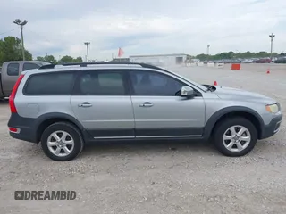 2008 Volvo XC70 with VIN YV4BZ982181011617, listed as a IAAI auction lot 42355200 with Not provided miles and . Bid and sale history available at DreamBid. Image 13.