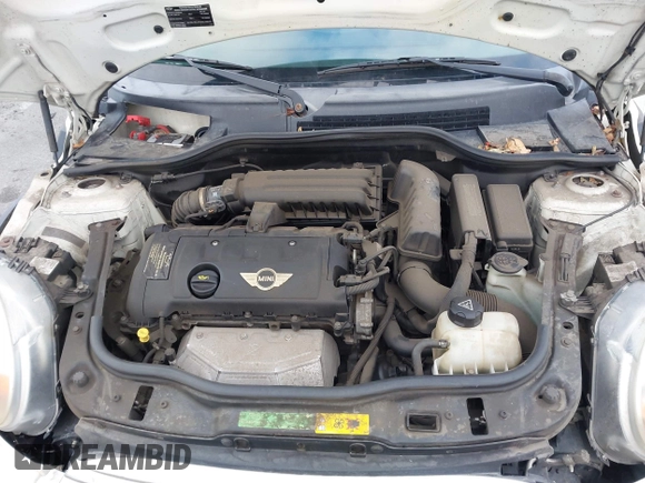 2011 MINI Hardtop with VIN WMWSU3C56BT093403, listed as a IAAI auction lot 42795188 with 123,454 mi miles and . Bid and sale history available at DreamBid. Image 10.