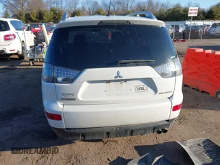 2007 Mitsubishi Outlander XLS with VIN JA4MT41X77Z009791, listed as a IAAI auction lot 41750131 with 0 mi miles. Bid and sale history available at carsss.com. Image 16.