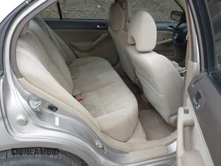 2004 Honda Civic LX with VIN 1HGES16504L006685, listed as a IAAI auction lot 42041190 with 172,355 mi miles and . Bid and sale history available at DreamBid. Image 8.