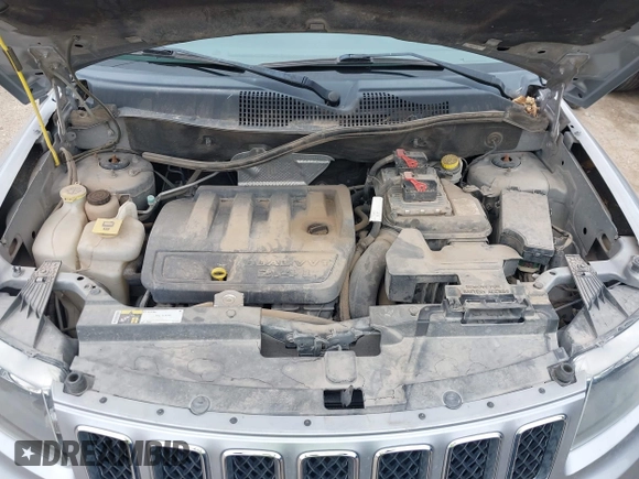 2016 Jeep Compass Sport with VIN 1C4NJDBB8GD780146, listed as a IAAI auction lot 41792416 with 127,548 mi miles. Bid and sale history available at carsss.com. Image 10.