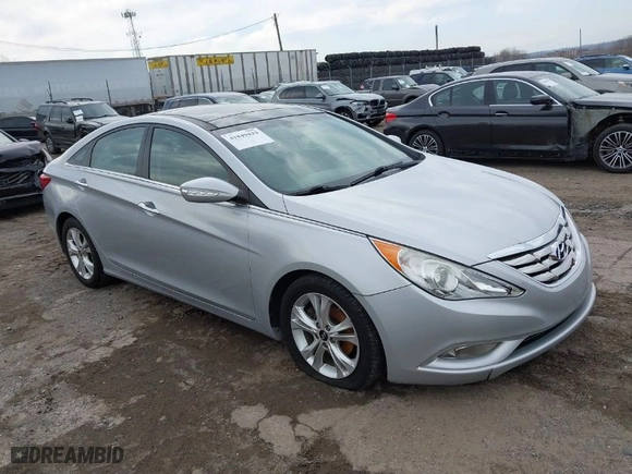 2013 Hyundai Sonata SE with VIN 5NPEC4AC4DH710329, listed as a IAAI auction lot 41849429 with 104,607 mi miles. Bid and sale history available at carsss.com. Image 1.
