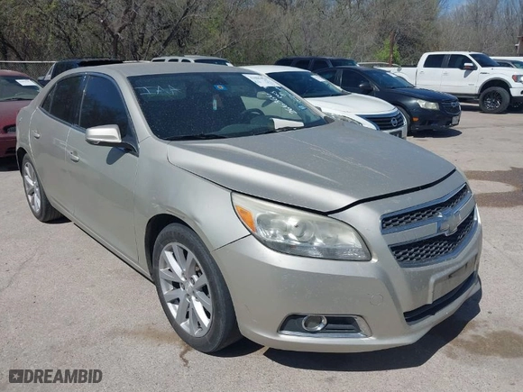 2013 Chevrolet Malibu LT with VIN 1G11E5SA4DF266366, listed as a IAAI auction lot 41806494 with 276,759 mi miles. Bid and sale history available at carsss.com. Image 1.