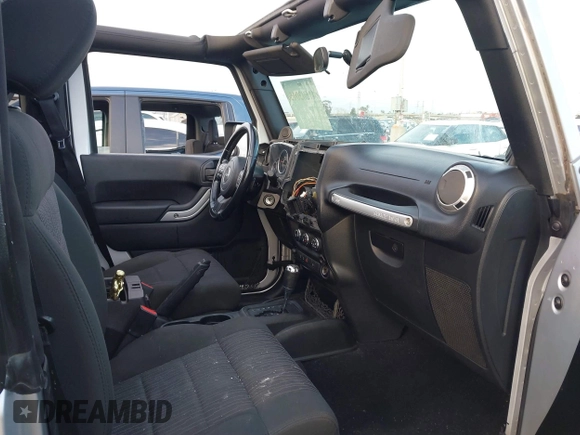 2011 Jeep Wrangler Rubicon с VIN 1J4BA6D17BL547984, выставлен на аукционе IAAI как лот 42083724 с пробегом Не указан миль и . История ставок и продаж доступна на DreamBid. Изображение 5.