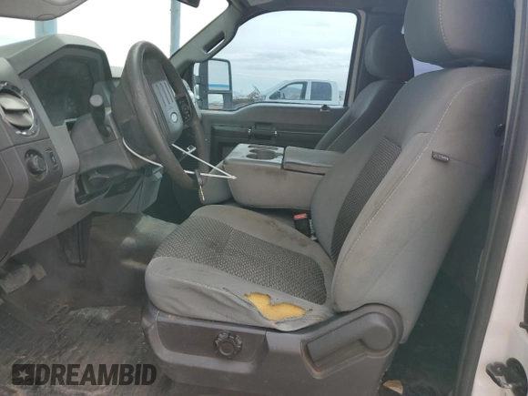 2011 Ford F-250 XL with VIN 1FT7X2A6XBEC39165, listed as a Copart auction lot 50987675 with 138,901 mi miles and Salvage title. Bid and sale history available at DreamBid. Image 7.