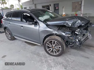 2018 Volvo V60 z VIN YV440MWK6J2048820, wystawiony jako IAAI lot #42323114 z przebiegiem 36 967 mil mil oraz . Historia ofert i sprzedaży dostępna na DreamBid. Obrazek 1.