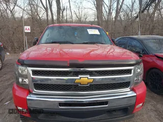 2010 Chevrolet Silverado 1500 LT with VIN 3GCRKSE37AG147218, listed as a IAAI auction lot 41827607 with 281,697 mi miles and . Bid and sale history available at DreamBid. Image 19.