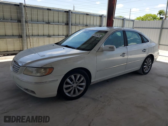 2008 Hyundai Azera Limited with VIN KMHFC46F18A275639, listed as a Copart auction lot 57425425 with 131,118 mi miles and Salvage title. Bid and sale history available at DreamBid. Image 1.