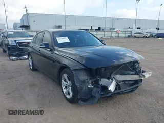 2013 BMW 3 Series 328i z VIN WBA3A5G51DNP21944, wystawiony jako IAAI lot #41518092 z przebiegiem 105 372 mil mil oraz . Historia ofert i sprzedaży dostępna na DreamBid. Obrazek 1.