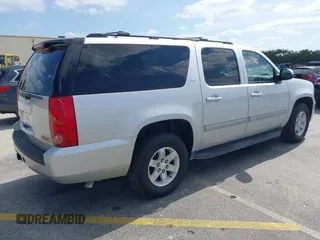 2014 GMC Yukon XL SLT with VIN 1GKS1KE04ER239326, listed as a IAAI auction lot 42095373 with 96,123 mi miles. Bid and sale history available at carsss.com. Image 4.