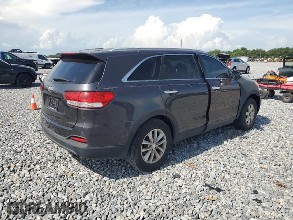 2018 Kia Sorento LX z VIN 5XYPG4A34JG425582, wystawiony jako Copart lot #58852865 z przebiegiem 157 170 mil mil oraz Czysty tytuł • Clean title. Historia ofert i sprzedaży dostępna na DreamBid. Obrazek 3.