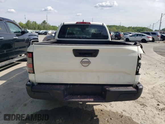 2024 Nissan Frontier S z VIN 1N6ED1CLXRN610829, wystawiony jako Copart lot #56381455 z przebiegiem 9 581 mil mil oraz Szkoda całkowita • Salvage title. Historia ofert i sprzedaży dostępna na DreamBid. Obrazek 6.