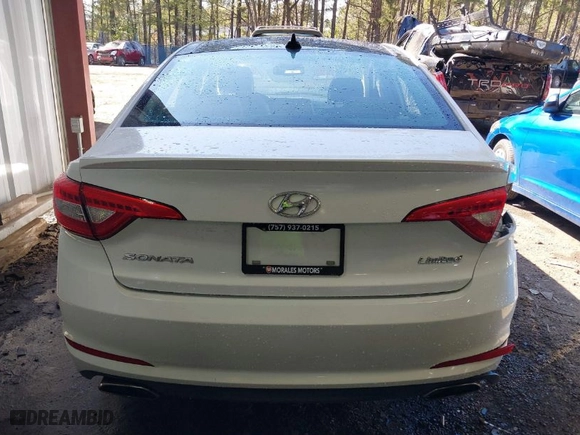 2015 Hyundai Sonata 2.4L Sport with VIN 5NPE34AFXFH097985, listed as a IAAI auction lot 41864736 with 111,090 mi miles. Bid and sale history available at carsss.com. Image 16.