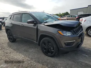2020 Jeep Compass Latitude с VIN 3C4NJDBBXLT112417, выставлен на аукционе Copart как лот 62770825 с пробегом 56 470 миль миль и Списание • Salvage title. История ставок и продаж доступна на DreamBid. Изображение 4.