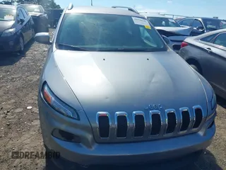 2018 Jeep Cherokee Latitude with VIN 1C4PJLCB4JD612058, listed as a IAAI auction lot 42176036 with 162,153 mi miles and . Bid and sale history available at DreamBid. Image 12.