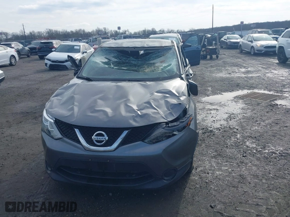 2017 Nissan Rogue Sport SL with VIN JN1BJ1CR3HW118691, listed as a IAAI auction lot 41532605 with 107,025 mi miles. Bid and sale history available at carsss.com. Image 12.