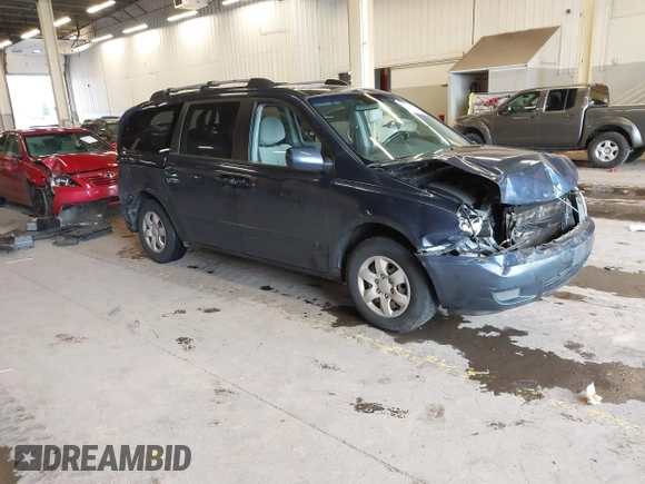 2007 Kia Sedona EX with VIN KNDMB233276179145, listed as a IAAI auction lot 41862424 with 116,525 mi miles. Bid and sale history available at carsss.com. Image 1.