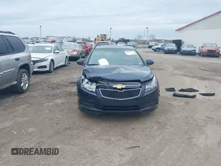2014 Chevrolet Cruze 1LT z VIN 1G1PC5SB1E7248119, wystawiony jako IAAI lot #41653001 z przebiegiem 142 043 mil mil oraz . Historia ofert i sprzedaży dostępna na DreamBid. Obrazek 12.
