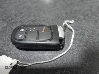 2021 Jeep Cherokee Trailhawk z VIN 1C4PJMBX4MD148597, wystawiony jako IAAI lot #41622099 z przebiegiem 48 452 mil mil oraz . Historia ofert i sprzedaży dostępna na DreamBid. Obrazek 11.