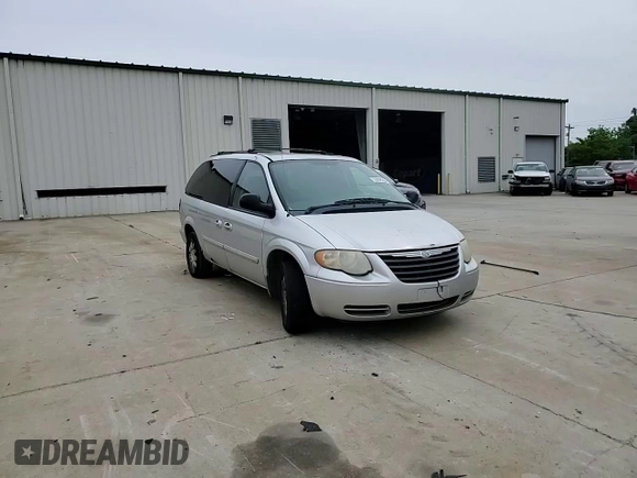 2006 Chrysler Town & Country LWB Touring with VIN 2A4GP54L66R795222, listed as a Copart auction lot 53098964 with 185,048 mi miles and Salvage Title. Bid and sale history available at carsss.com. Image 12.