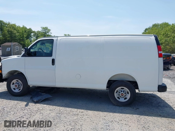 2025 GMC Savana Cargo z VIN 1GTW7AFP7S1140785, wystawiony jako IAAI lot #42340032 z przebiegiem 585 mil mil oraz . Historia ofert i sprzedaży dostępna na DreamBid. Obrazek 15.