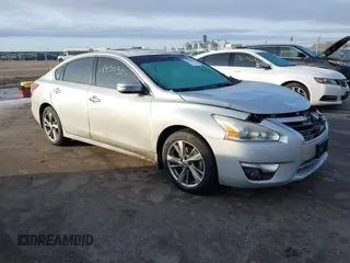 2015 Nissan Altima SL with VIN 1N4AL3AP3FN378243, listed as a IAAI auction lot 41450325 with 183,202 mi miles and . Bid and sale history available at carsss.com. Image 1.