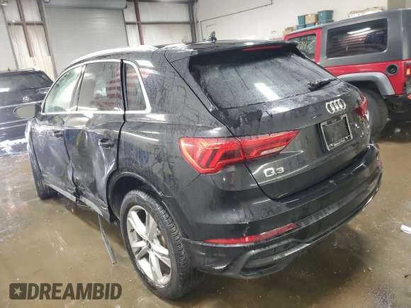 2022 Audi Q3 S line Premium z VIN WA1DECF38N1061940, wystawiony jako Copart lot #52347065 z przebiegiem 34 900 mil mil oraz Szkoda całkowita • Salvage title. Historia ofert i sprzedaży dostępna na DreamBid. Obrazek 2.