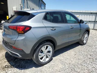 2025 Buick Encore GX Preferred с VIN KL4AMBSL0SB199984, выставлен на аукционе Copart как лот 58047645 с пробегом 1 568 миль миль и Чистый • Clean title. История ставок и продаж доступна на DreamBid. Изображение 3.