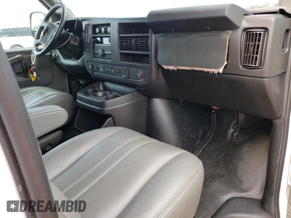 2021 Chevrolet Express Cargo with VIN 1GCWGAFP8M1311787, listed as a Copart auction lot 54471953 with 13,365 mi miles and Non repairable. Bid and sale history available at DreamBid. Image 8.