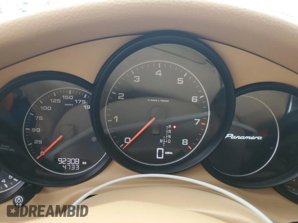 2015 Porsche Panamera 4 with VIN WP0AA2A73FL003376, listed as a Copart auction lot 47067405 with 92,308 mi miles and Salvage Title. Bid and sale history available at DreamBid. Image 9.
