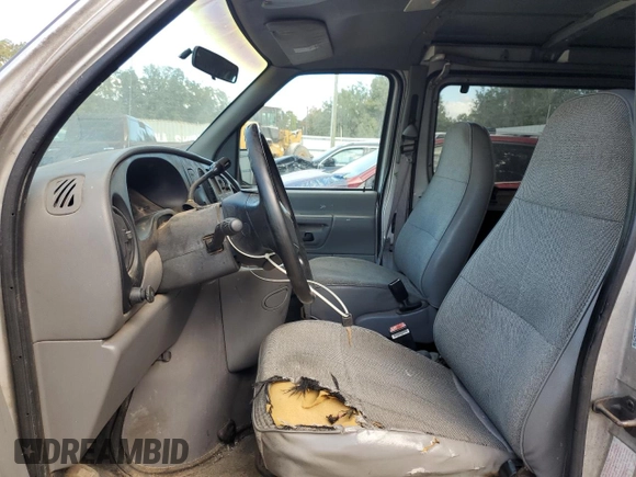 1998 Ford Econoline Cargo with VIN 1FTRE1427WHB30622, listed as a Copart auction lot 78588974 with 148,165 mi miles and Salvage Title. Bid and sale history available at DreamBid. Image 7.