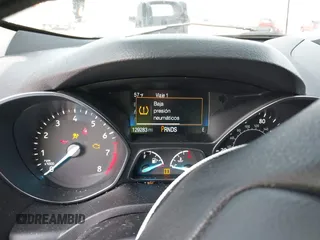 2018 Ford Escape SE z VIN 1FMCU9GD6JUC91365, wystawiony jako IAAI lot #39152113 z przebiegiem 129 283 mil mil oraz . Historia ofert i sprzedaży dostępna na DreamBid. Obrazek 7.