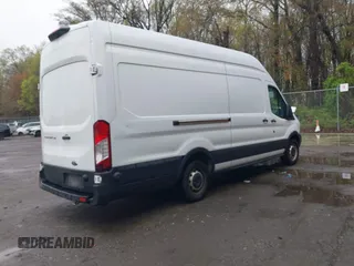 2019 Ford Transit with VIN 1FTBW3XMXKKA04517, listed as a IAAI auction lot 41968064 with 268,000 mi miles and . Bid and sale history available at DreamBid. Image 4.
