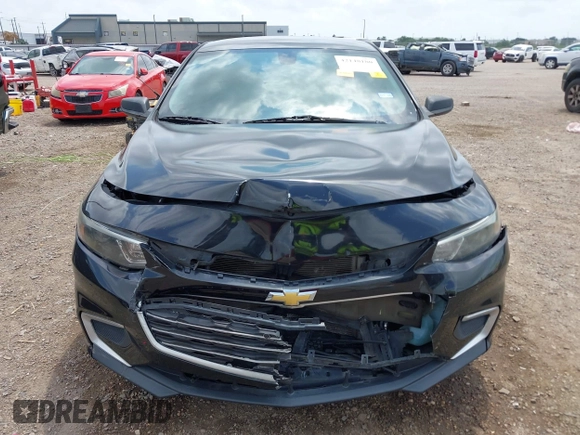 2016 Chevrolet Malibu LS z VIN 1G1ZB5ST8GF190958, wystawiony jako IAAI lot #42148180 z przebiegiem 77 768 mil mil oraz . Historia ofert i sprzedaży dostępna na DreamBid. Obrazek 6.