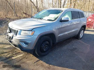 2014 Jeep Grand Cherokee Laredo with VIN 1C4RJFAG4EC372188, listed as a IAAI auction lot 41886968 with 235,069 mi miles. Bid and sale history available at carsss.com. Image 17.
