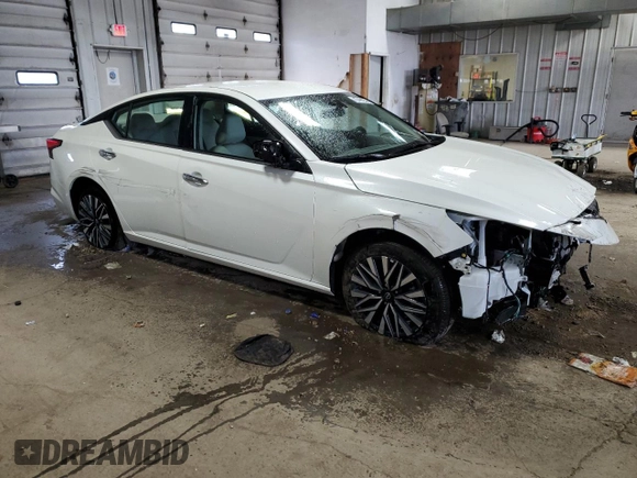 2025 Nissan Altima SV with VIN 1N4BL4DV1SN302289, listed as a Copart auction lot 54257495 with 10,039 mi miles and Non Repairable. Bid and sale history available at DreamBid. Image 4.