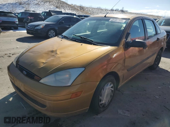 2001 Ford Focus LX with VIN 1FAFP33P81W152614, listed as a Copart auction lot 43199365 with 139,347 mi miles and Salvage Title. Bid and sale history available at carsss.com. Image 1.