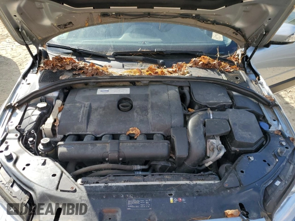 2013 Volvo XC70 3.2L with VIN YV4940BZ9D1156235, listed as a Copart auction lot 72985924 with 57,152 mi miles and Clean Title. Bid and sale history available at DreamBid. Image 12.