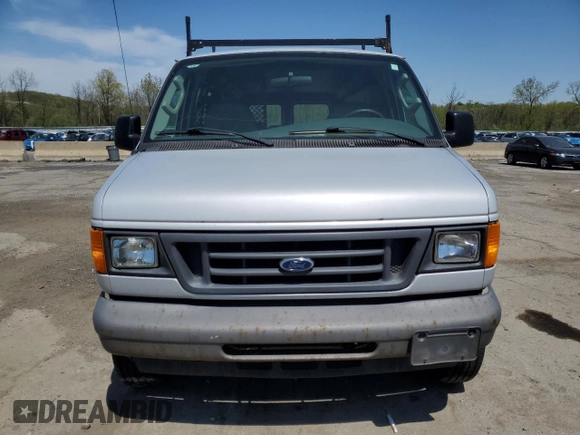 2007 Ford Econoline Cargo Commercial with VIN 1FTNE14W17DB31257, listed as a Copart auction lot 55140055 with 318,512 mi miles and Clean Title. Bid and sale history available at DreamBid. Image 5.