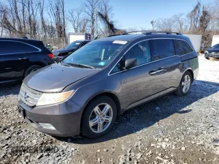 2013 Honda Odyssey Touring with VIN 5FNRL5H90DB028659, listed as a Copart auction lot 46602375 with 285,366 mi miles and Clean Title. Bid and sale history available at carsss.com. Image 1.