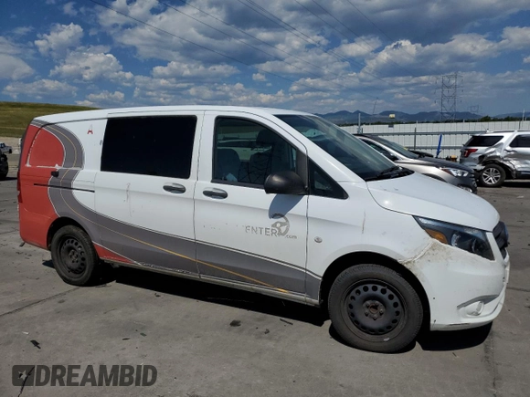 2018 Mercedes-Benz Metris Cargo with VIN WD3PG2EA6J3409170, listed as a Copart auction lot 62402785 with 160,569 mi miles and Salvage title. Bid and sale history available at DreamBid. Image 4.