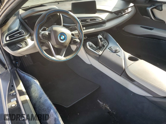 2016 BMW i8 z VIN WBY2Z2C57GV676118, wystawiony jako Copart lot #55245535 z przebiegiem 53 627 mil mil oraz Szkoda całkowita • Salvage title. Historia ofert i sprzedaży dostępna na DreamBid. Obrazek 8.