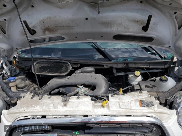 2019 Ford Transit z VIN 1FTYR1ZM9KKA42517, wystawiony jako Copart lot #47355825 z przebiegiem Nie podano mil oraz Szkoda całkowita • Salvage title. Historia ofert i sprzedaży dostępna na DreamBid. Obrazek 13.