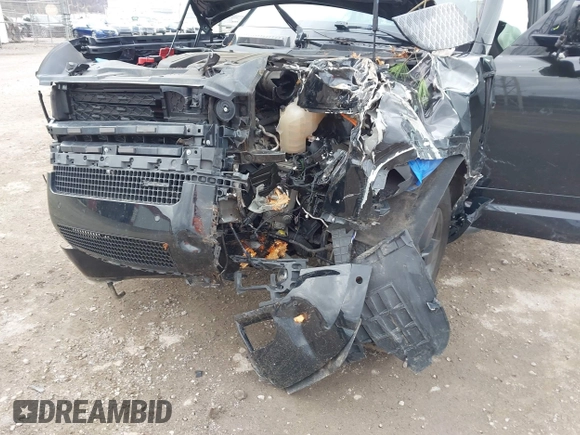 2022 Land Rover Defender X-Dynamic SE with VIN SALE27RU4N2099814, listed as a IAAI auction lot 41951353 with 54,606 mi miles and . Bid and sale history available at DreamBid. Image 6.