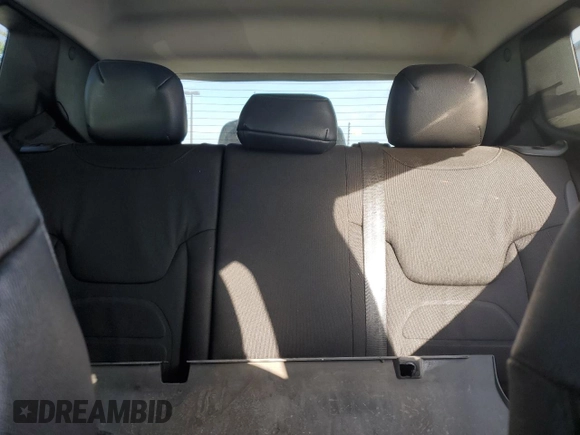 2017 Jeep Renegade Latitude with VIN ZACCJABB7HPG59973, listed as a Copart auction lot 76463964 with 164,130 mi miles and Salvage Title. Bid and sale history available at carsss.com. Image 10.