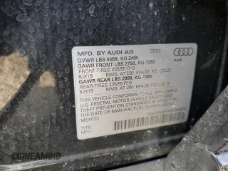 2022 Audi Q5 Sportback S line Premium Plus z VIN WA15ABFYXN2084829, wystawiony jako Copart lot #56194865 z przebiegiem Nie podano mil oraz Szkoda całkowita • Salvage title. Historia ofert i sprzedaży dostępna na DreamBid. Obrazek 13.