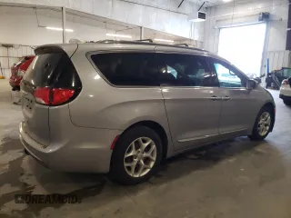 2017 Chrysler Pacifica Touring L Plus with VIN 2C4RC1EG0HR518864, listed as a Copart auction lot 55172925 with 204,057 mi miles and Clean Title. Bid and sale history available at DreamBid. Image 3.